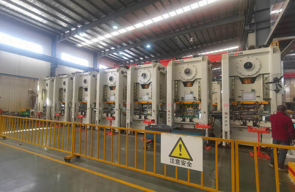 Troqueladora de Cigüeñal Único de Lado Recto Serie YS1