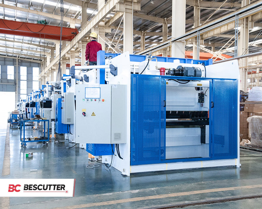 Prensa Plegadora CNC BesCutter de un Solo Servomotor 110, 170, 220 Toneladas 10/13 Pies Delem DA 53T