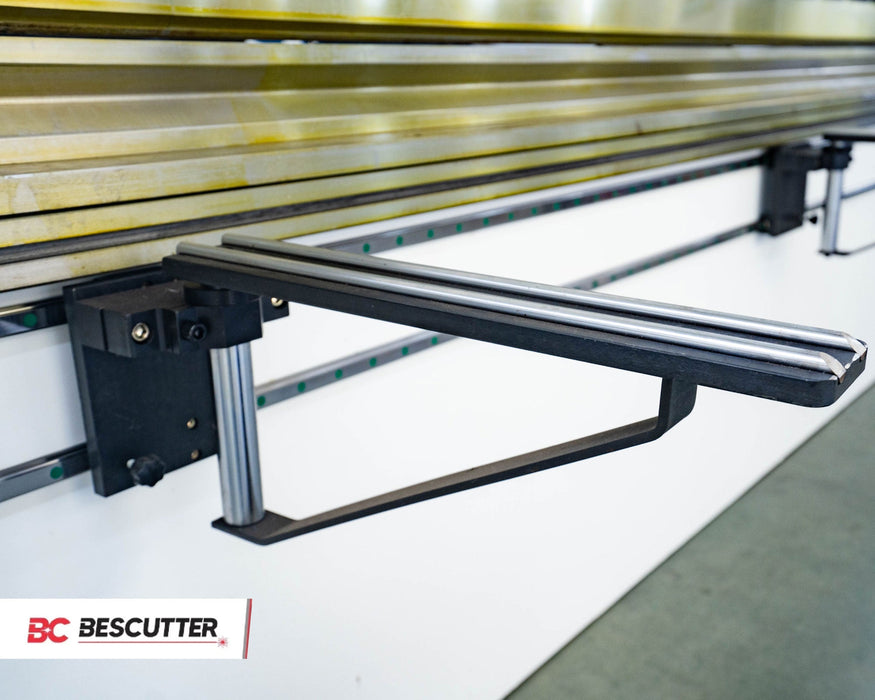 Prensa Plegadora CNC BesCutter de un Solo Servomotor 110, 170, 220 Toneladas 10/13 Pies Delem DA 53T