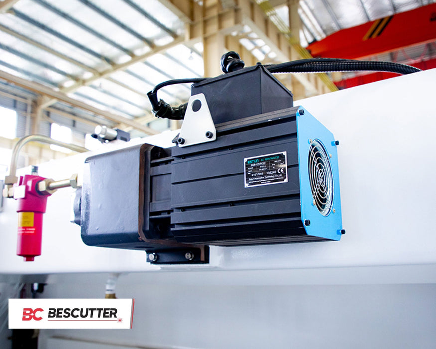BesCutter Single Servo Motor 110,170,220 Ton 10/13 FT Delem DA 53T CNC Press Brake