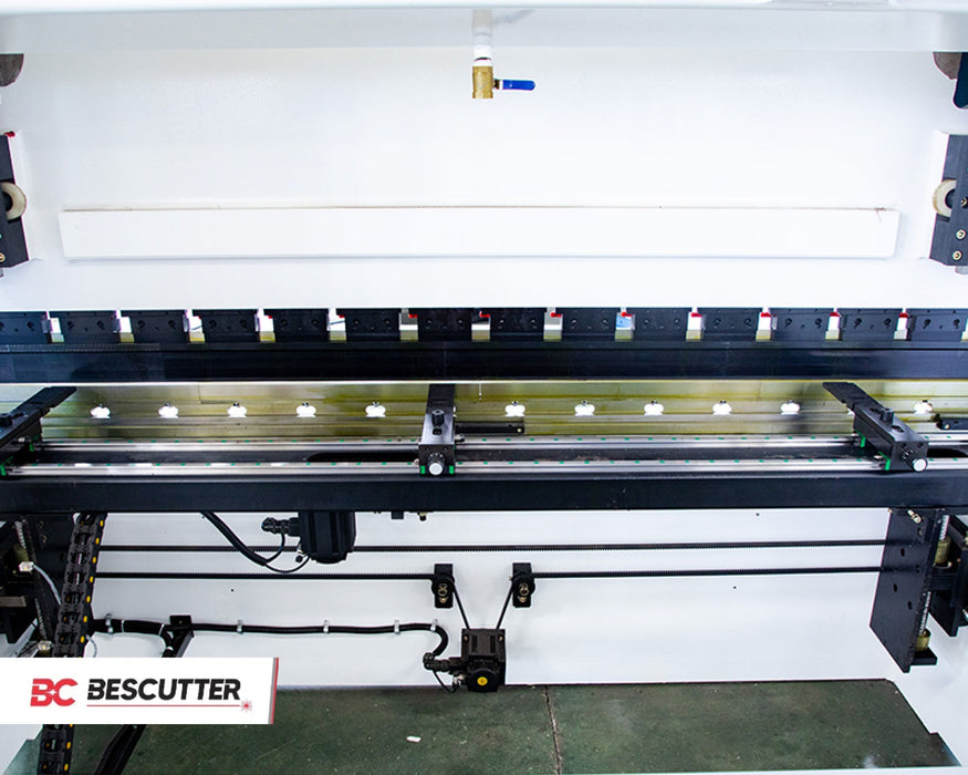 BesCutter Single Servo Motor 110,170,220 Ton 10/13 FT Delem DA 53T CNC Press Brake